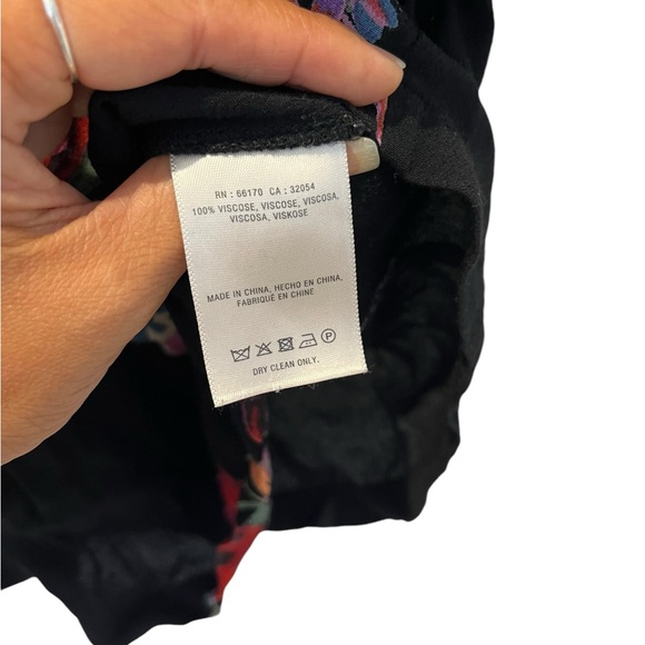 Gorgeous Anthropologie Maeve Floral Prato Flutter/ Short Sleeve Top Size XS - Picture 11 of 15